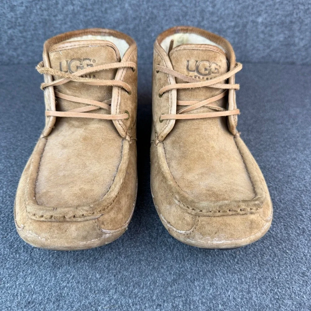 UGG Australia Mens Size 8 Chestnut Suede Shearling Chukka‎ Boots Moccasins Tan
